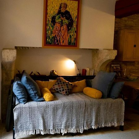 Voyage… Villa Noyers-sur-Serein Exterior foto