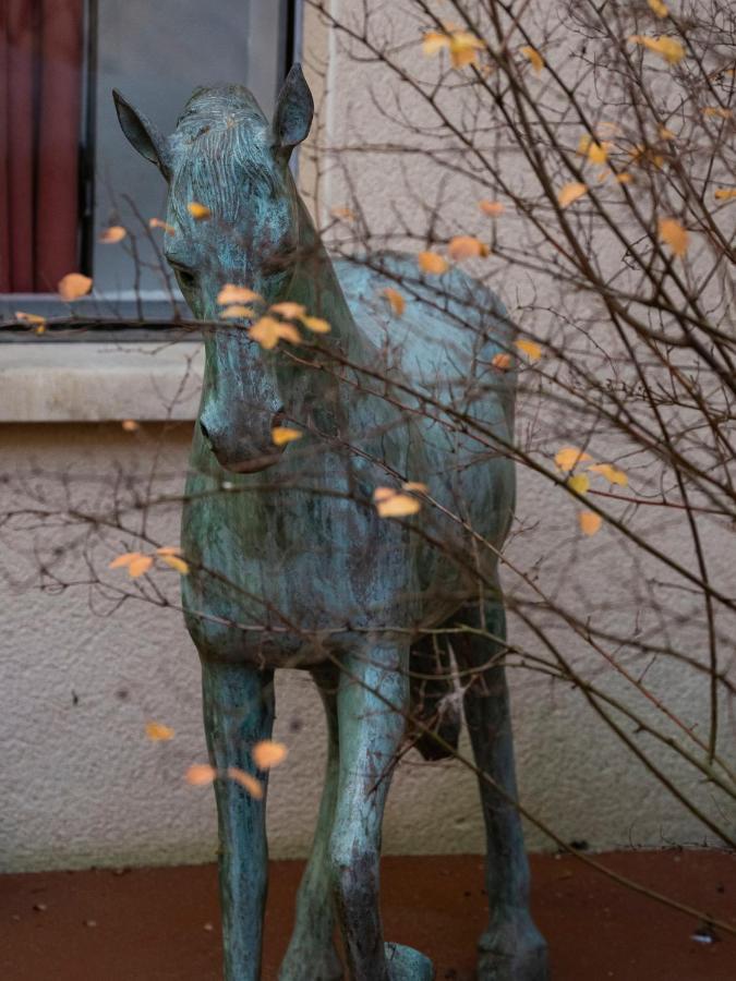 Voyage… Villa Noyers-sur-Serein Exterior foto