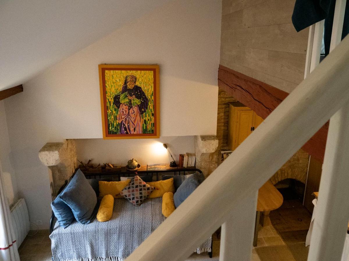 Voyage… Villa Noyers-sur-Serein Exterior foto